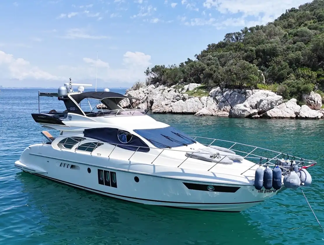 Antalya Yat Kiralama 19m Azimut 55 Fly